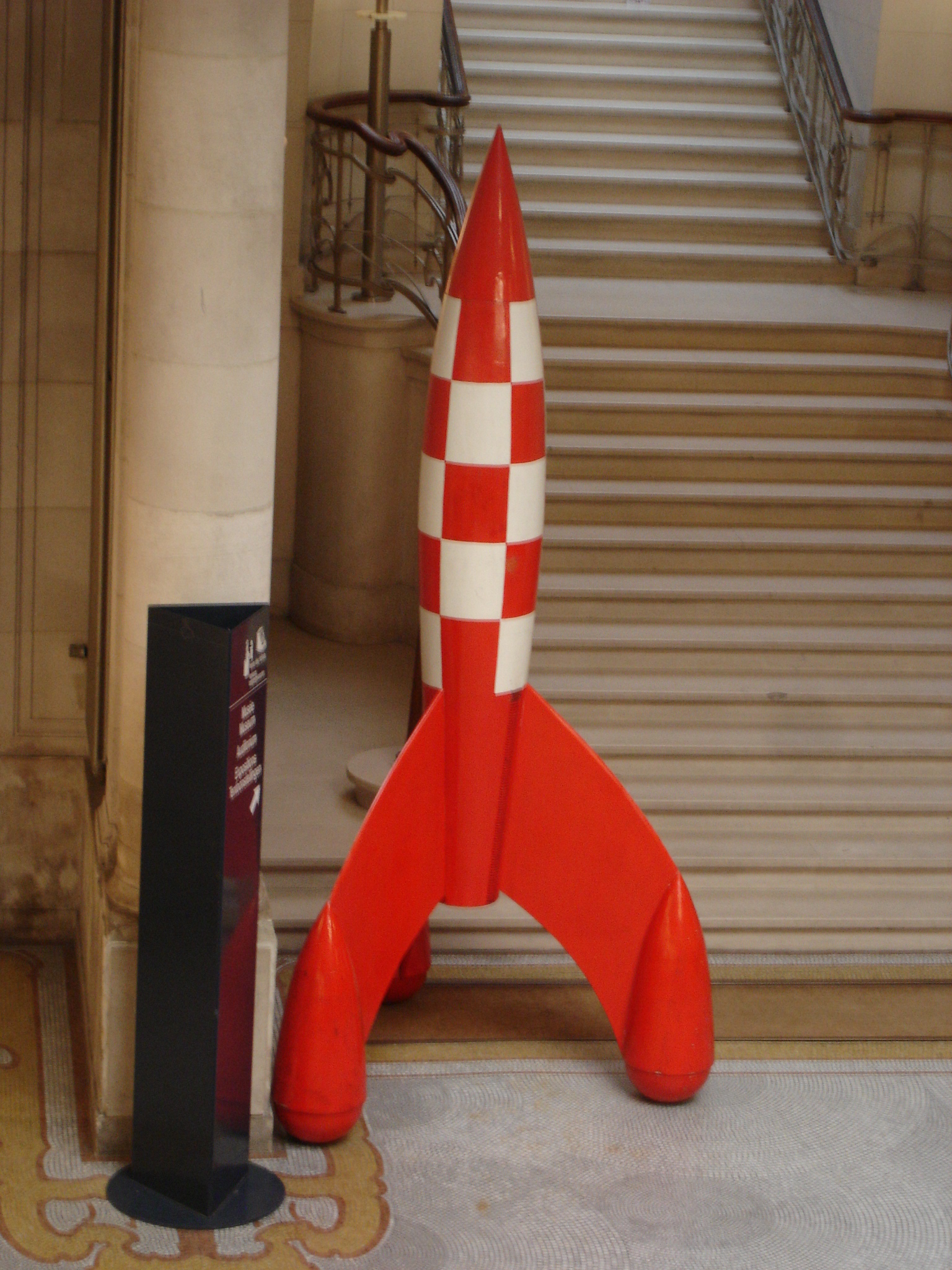 Imagem de referência de Destination Moon, descrito nos dados abertos como filme de 1950 dirigido por Irving Pichel