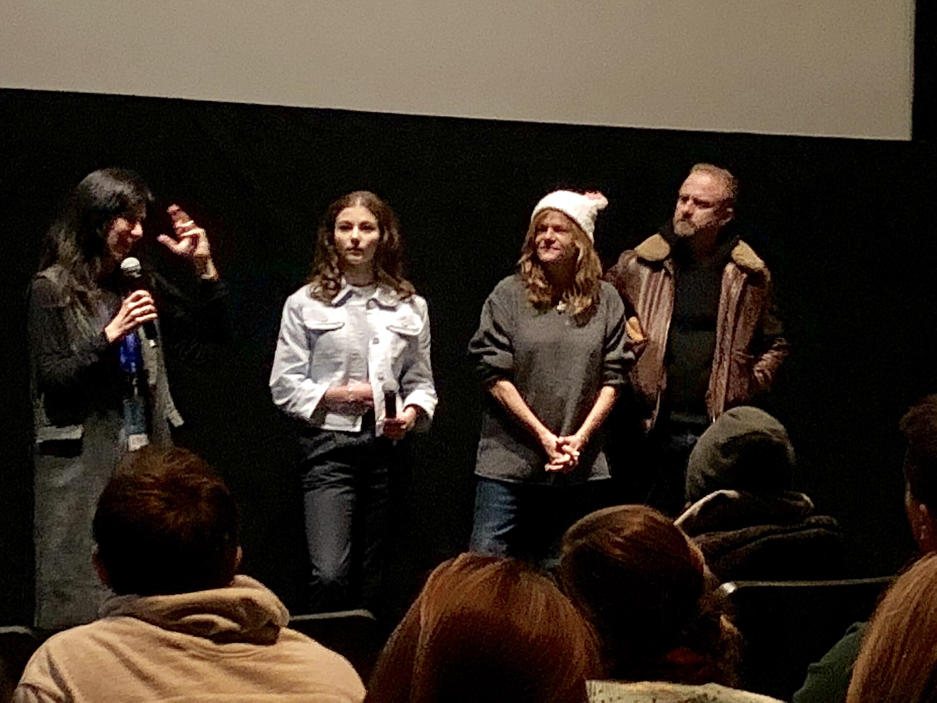 Imagem de referência de Leave No Trace, descrito nos dados abertos como filme de 2018 dirigido por Debra Granik