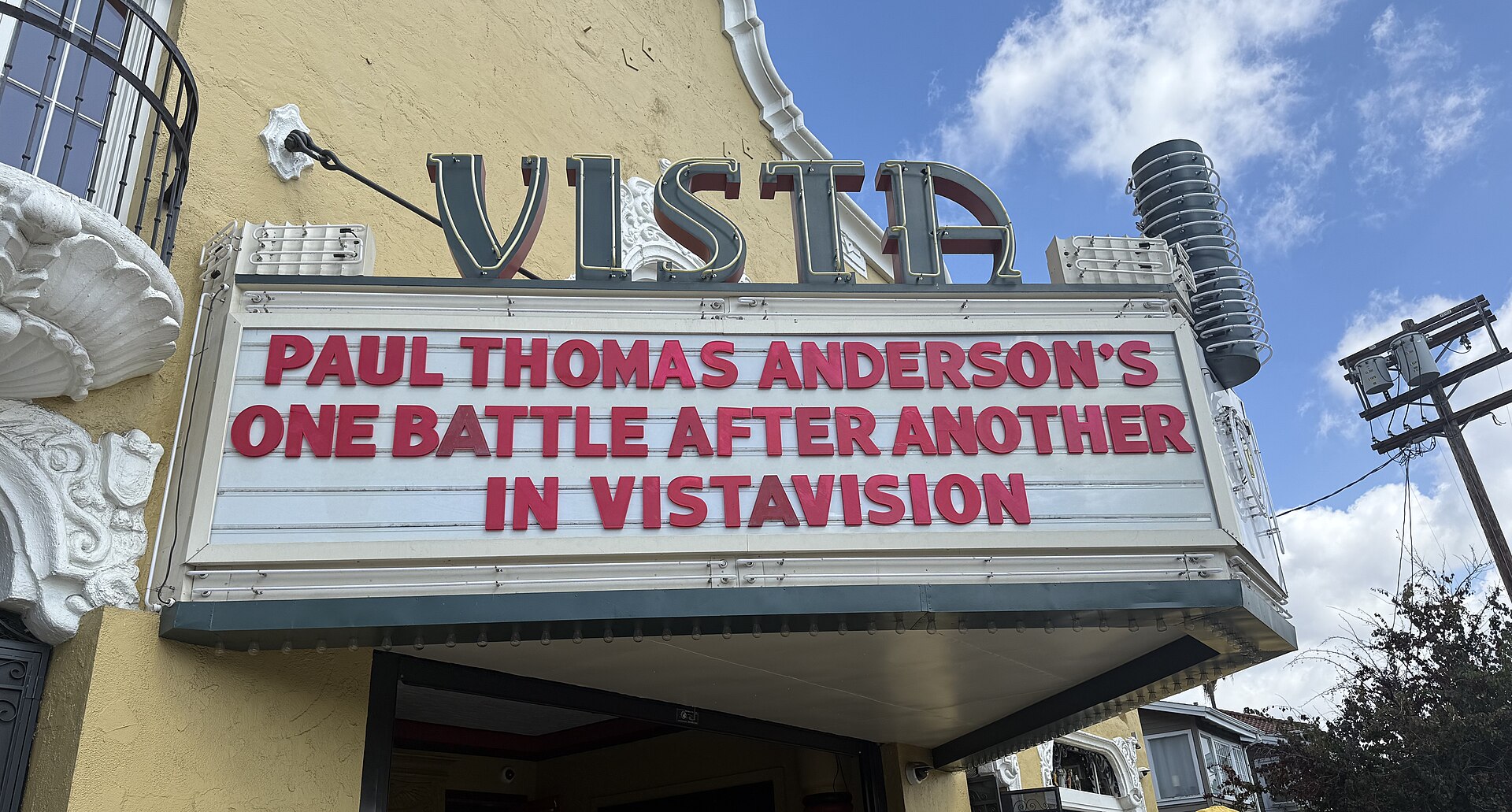 Imagem de referência relacionada a Batalha Atrás de Batalha, item descrito como filme de 2025 dirigido por Paul Thomas Anderson