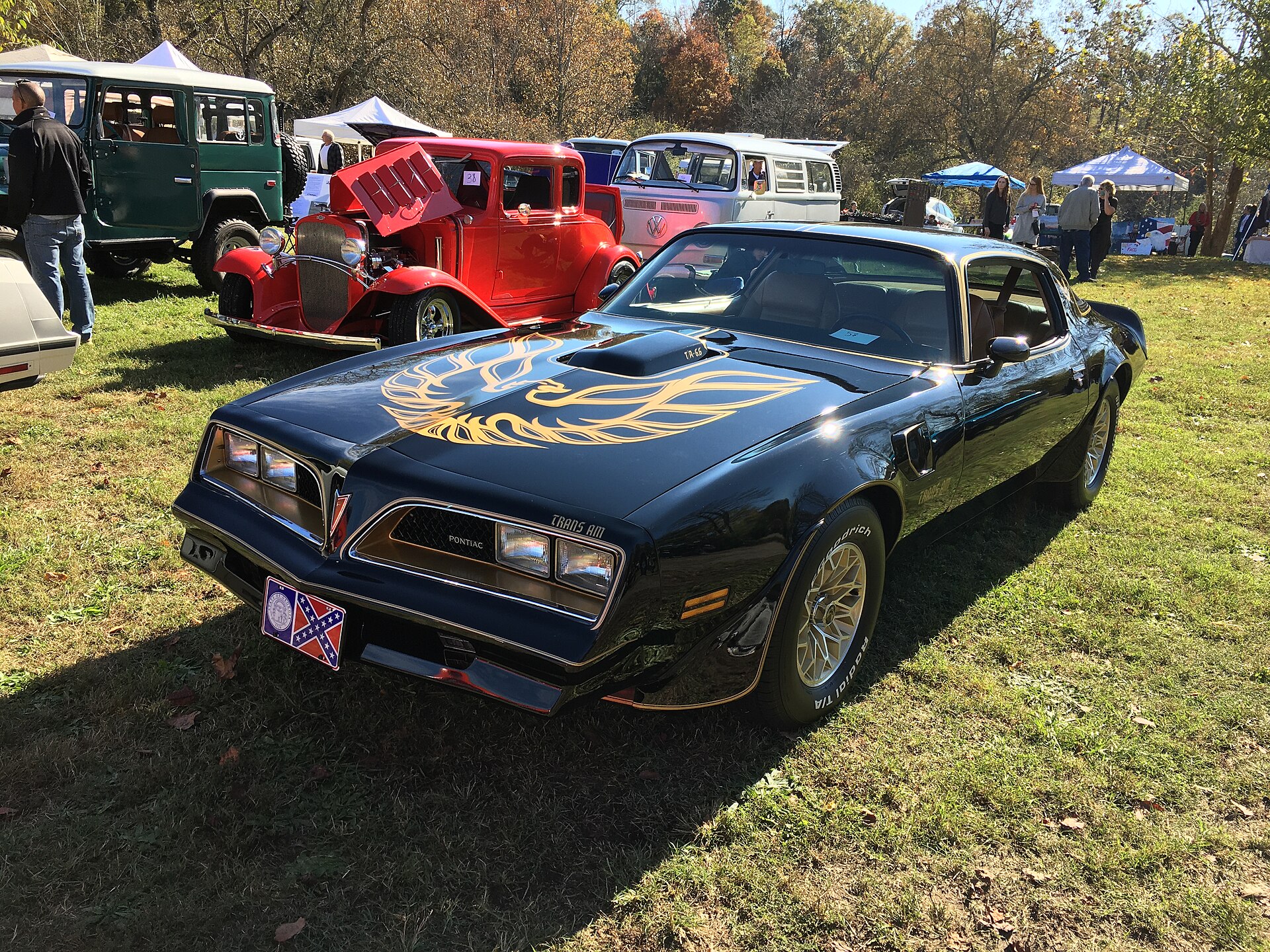 Imagem de referência relacionada a Smokey and the Bandit, item descrito como filme de 1977 dirigido por Hal Needham