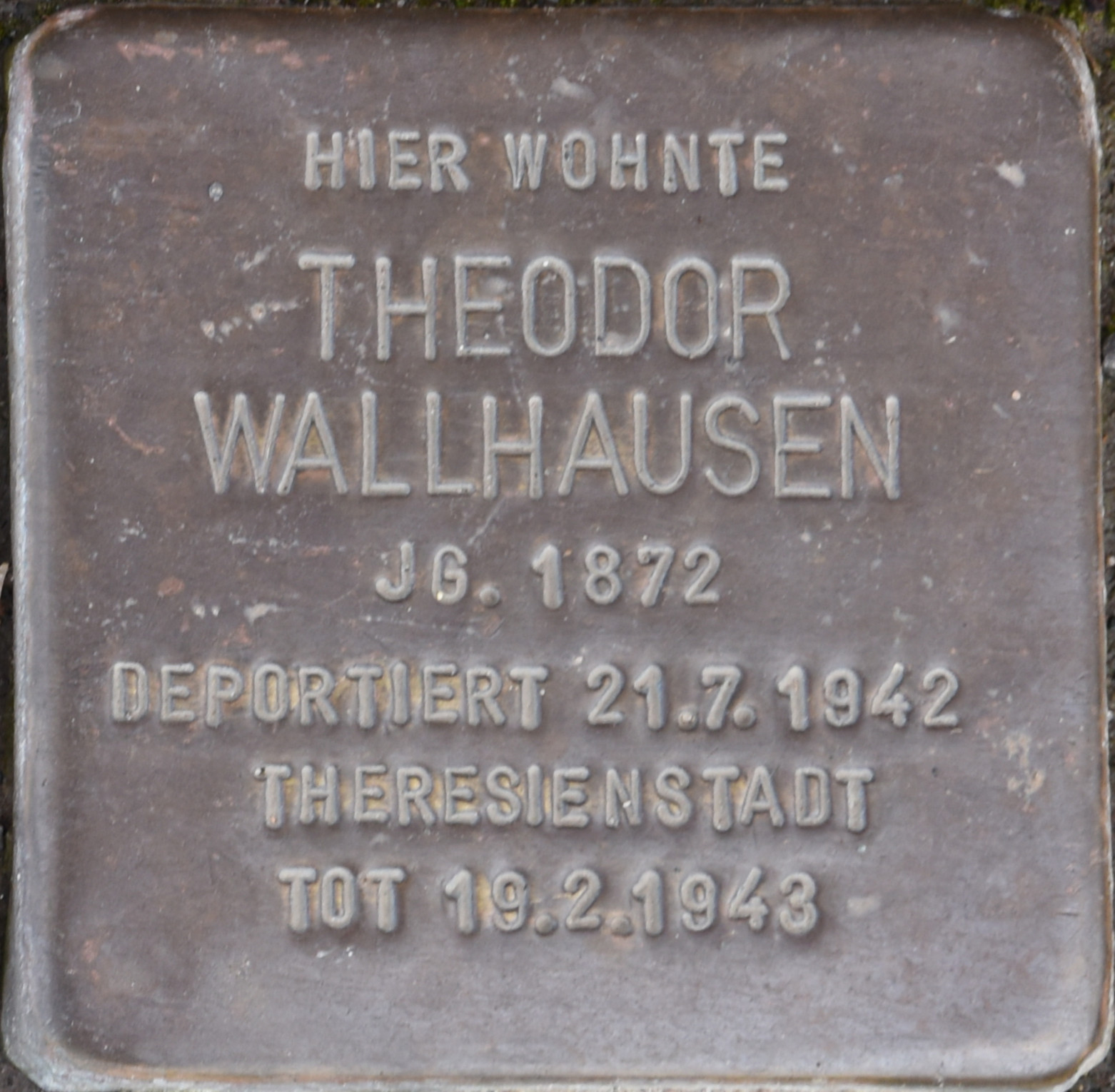 Imagem de referência de Stolperstein para Theodor Wallhausen, descrito nos dados abertos como stolperstein em Stadtoldendorf, Alemanha