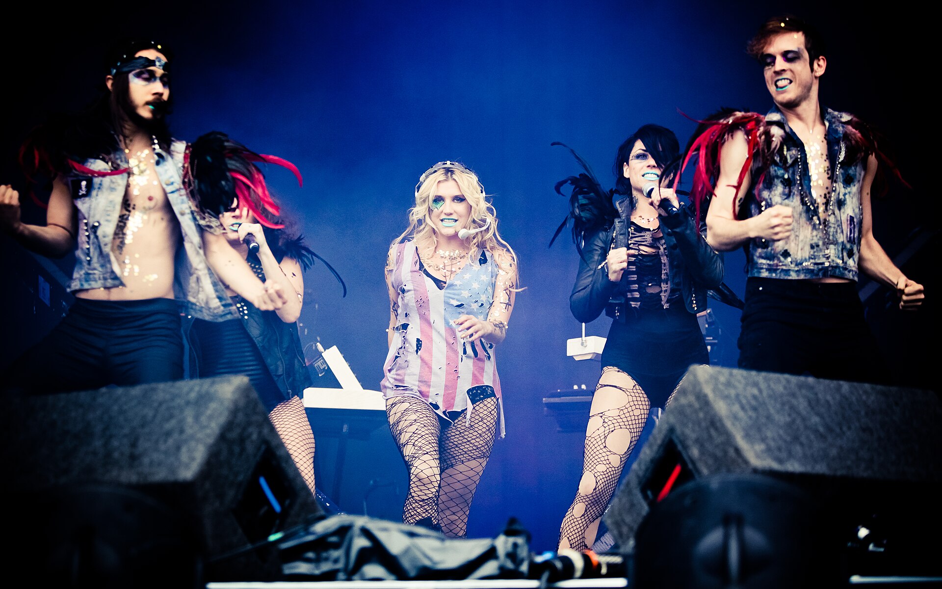 Imagem de referência de Get Sleazy Tour, descrito nos dados abertos como turnê de Kesha