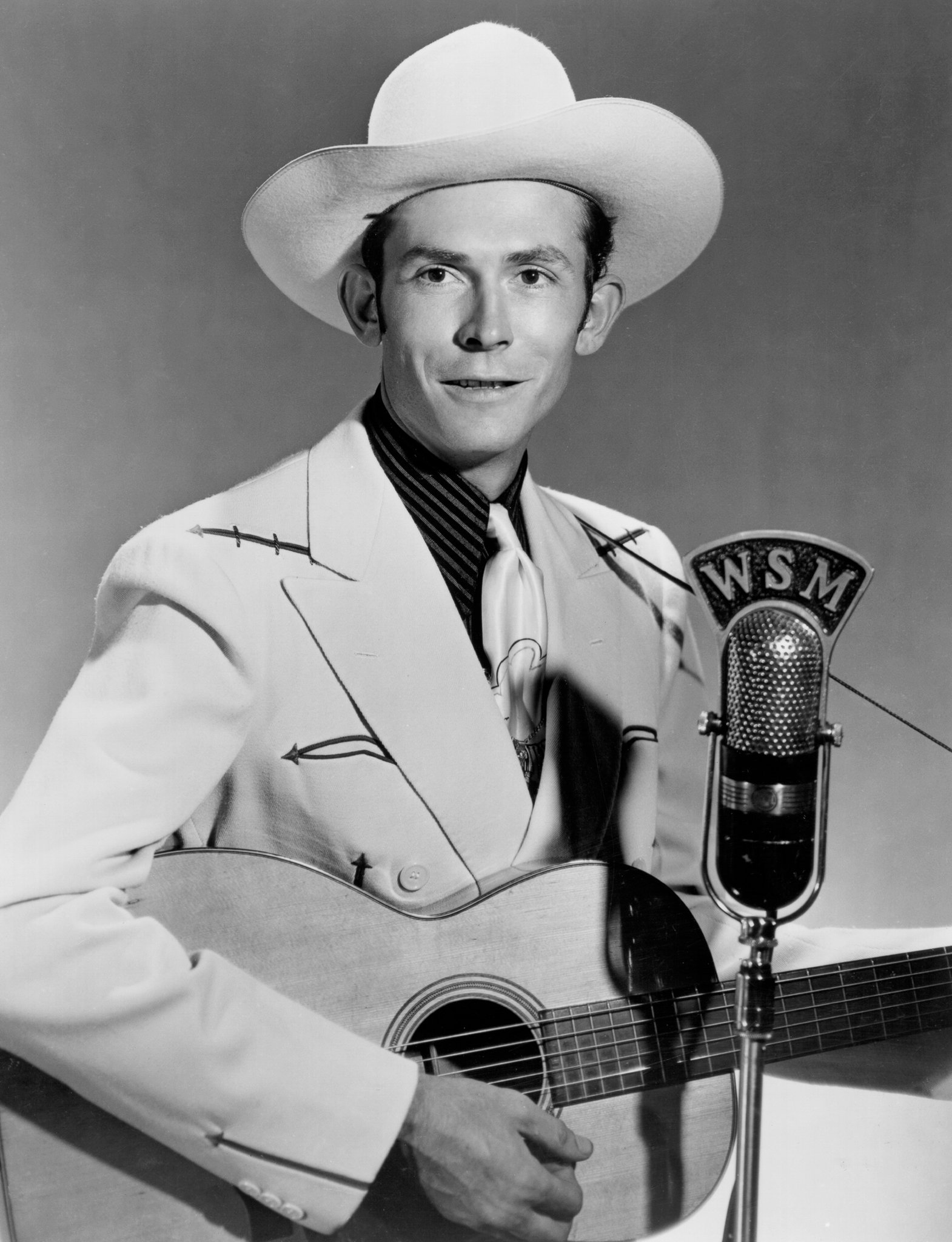Imagem de referência de Hank Williams, descrito nos dados abertos como cantor e compositor norte-americano