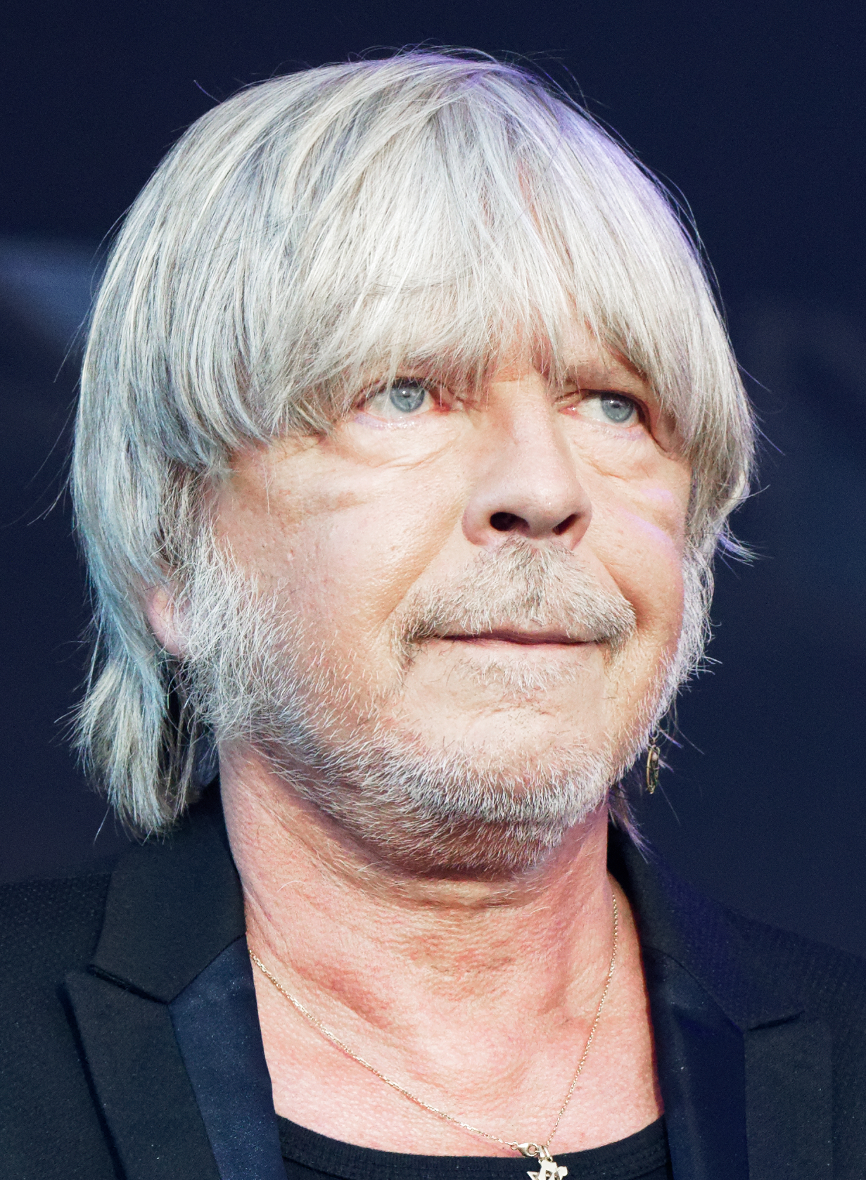 Imagem de referência relacionada a Renaud, item descrito como registro de referência sobre Renaud, organizado a partir de dados estruturados abertos