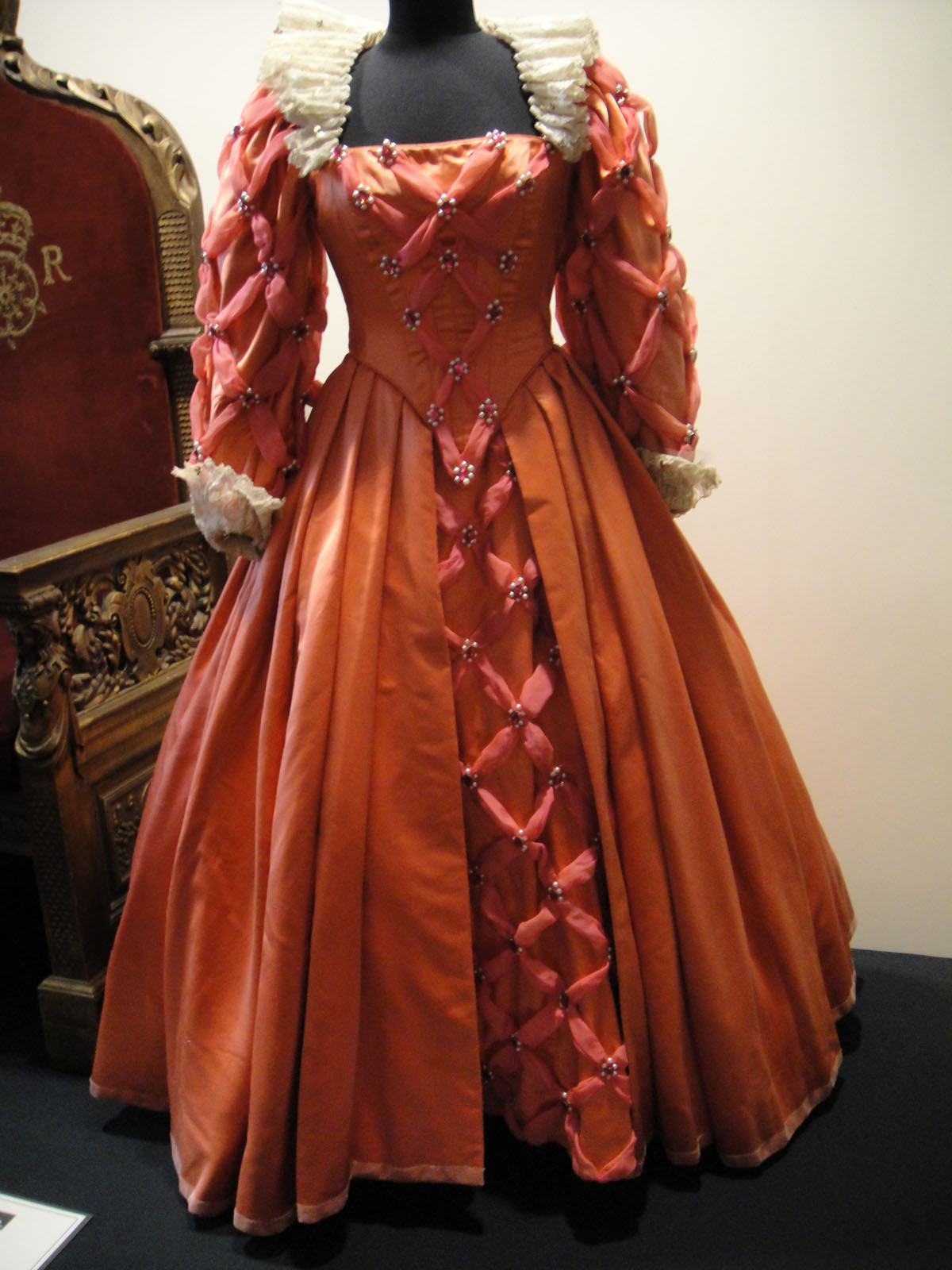 Imagem de referência relacionada a The Virgin Queen, item descrito como filme de 1955 dirigido por Henry Koster