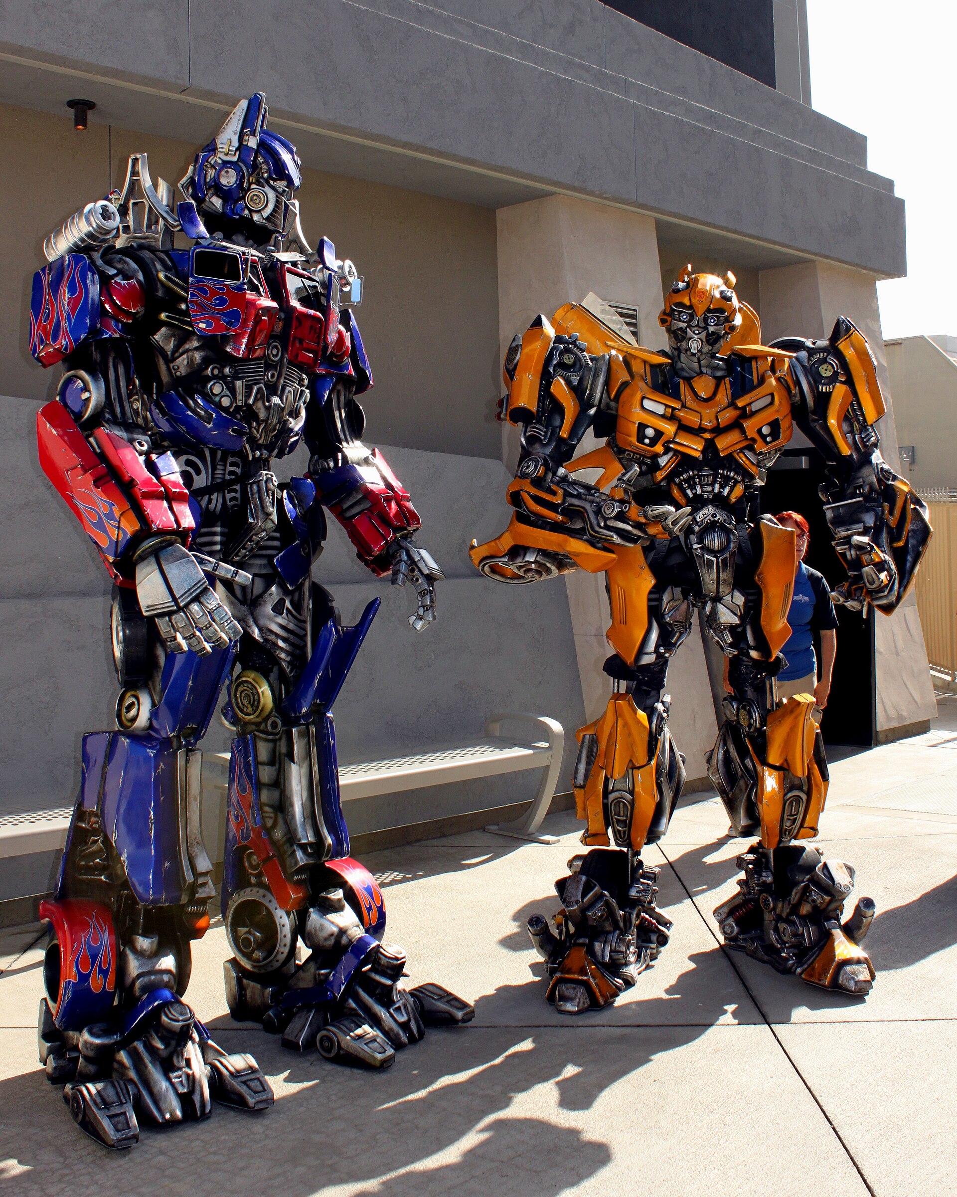 Imagem de referência relacionada a Transformers, item descrito como filme de 2007 dirigido por Michael Bay