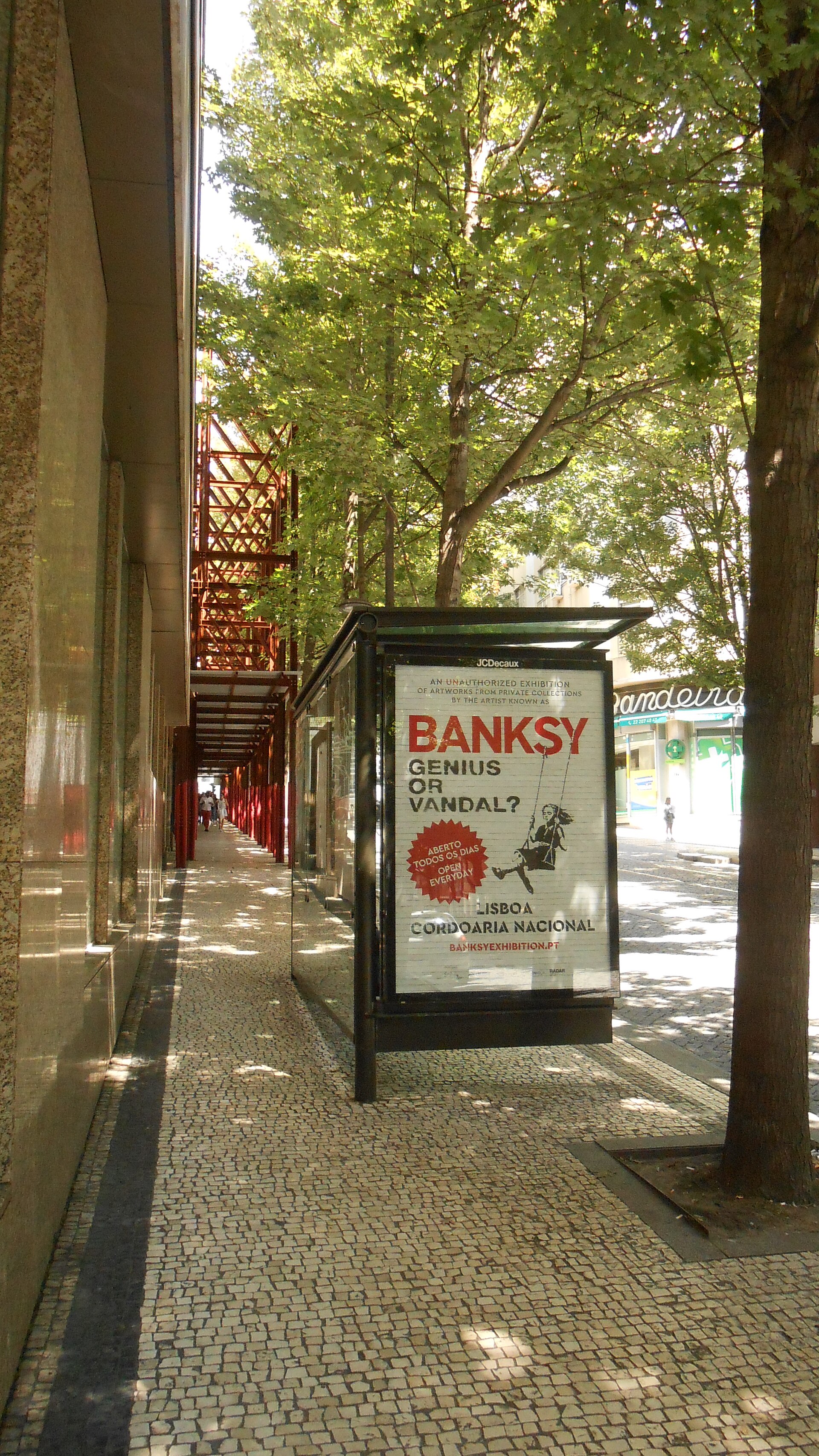 Imagem de referência de Banksy, descrito nos dados abertos como ativista político e artista de rua britânico
