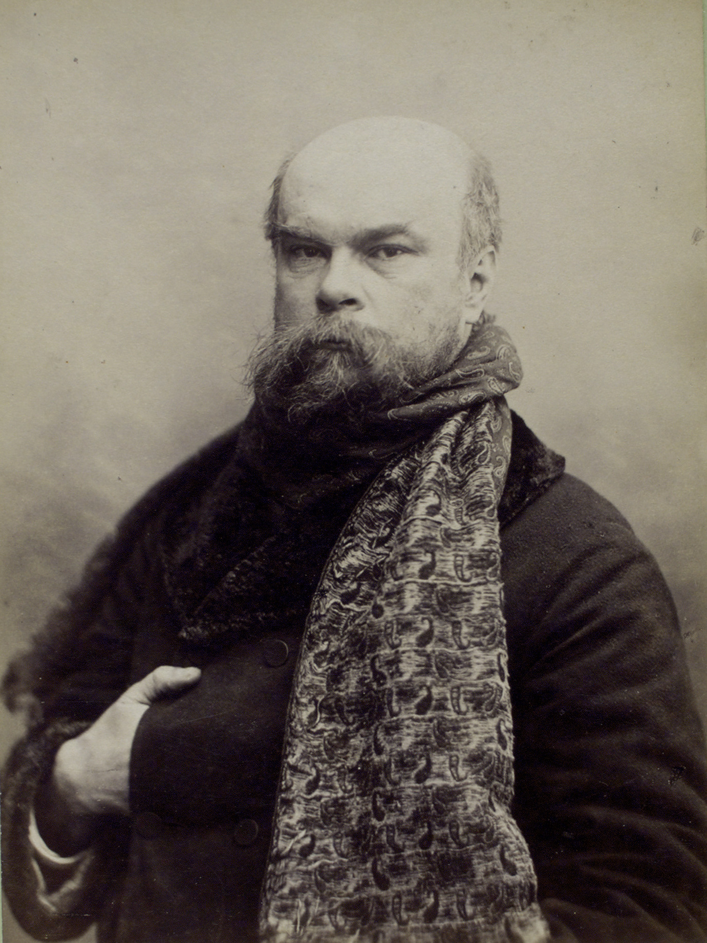 Imagem de referência relacionada a Paul Verlaine, item descrito como poeta francês
