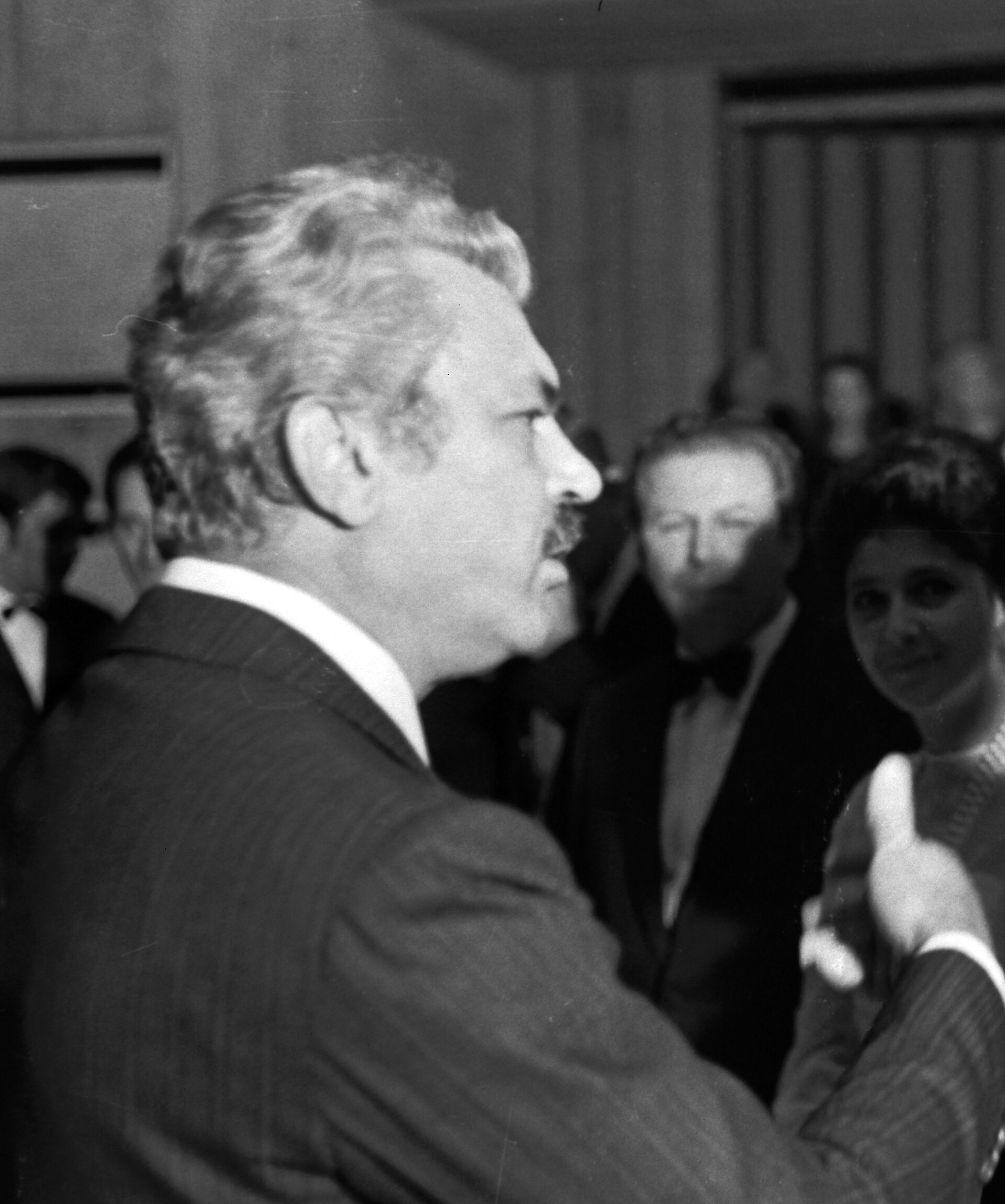 Imagem de referência de Sergei Bondarchuk, descrito nos dados abertos como cineasta russo (1920–1994)