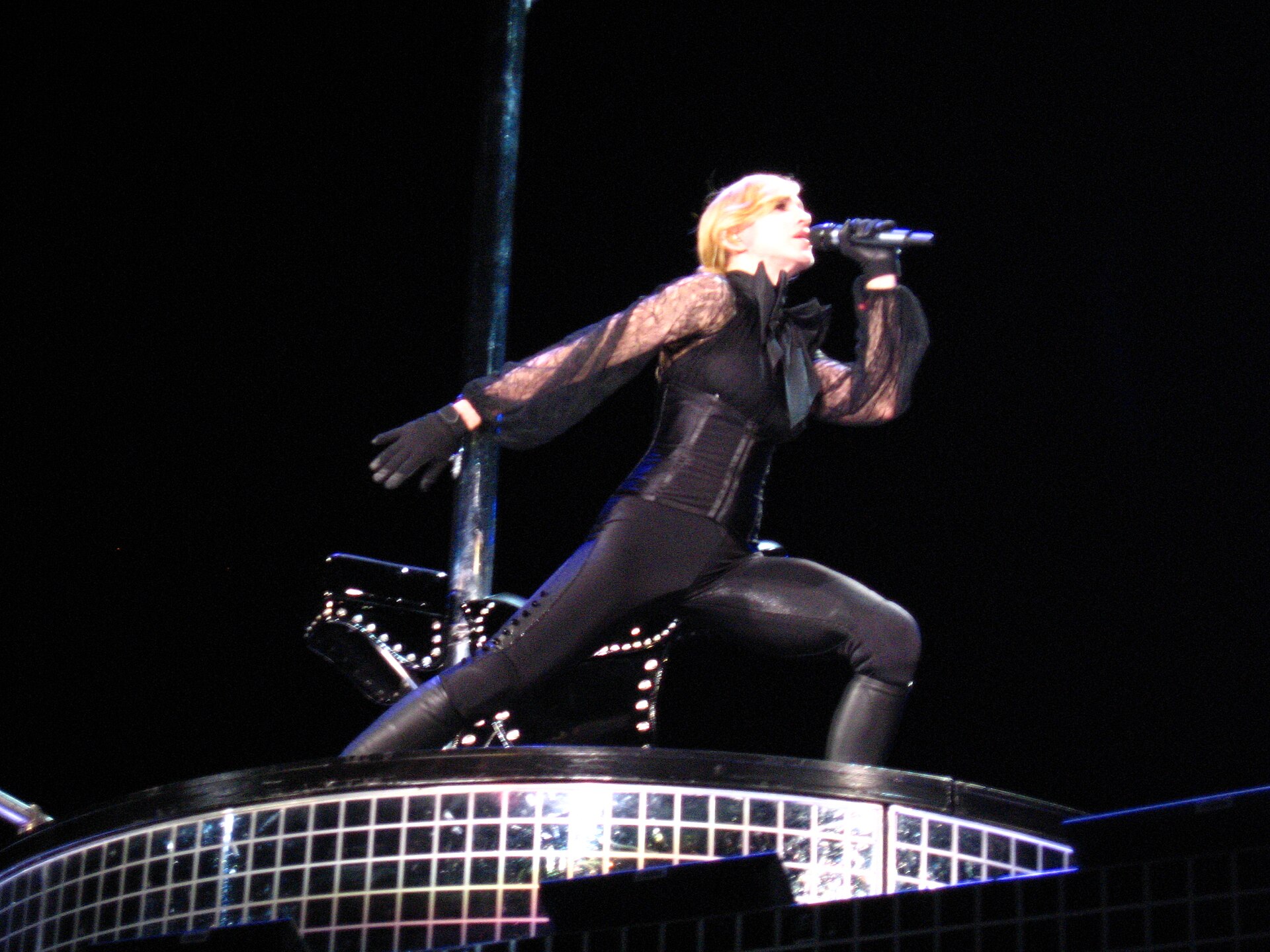Imagem de referência de Like a Virgin, descrito nos dados abertos como álbum de Madonna