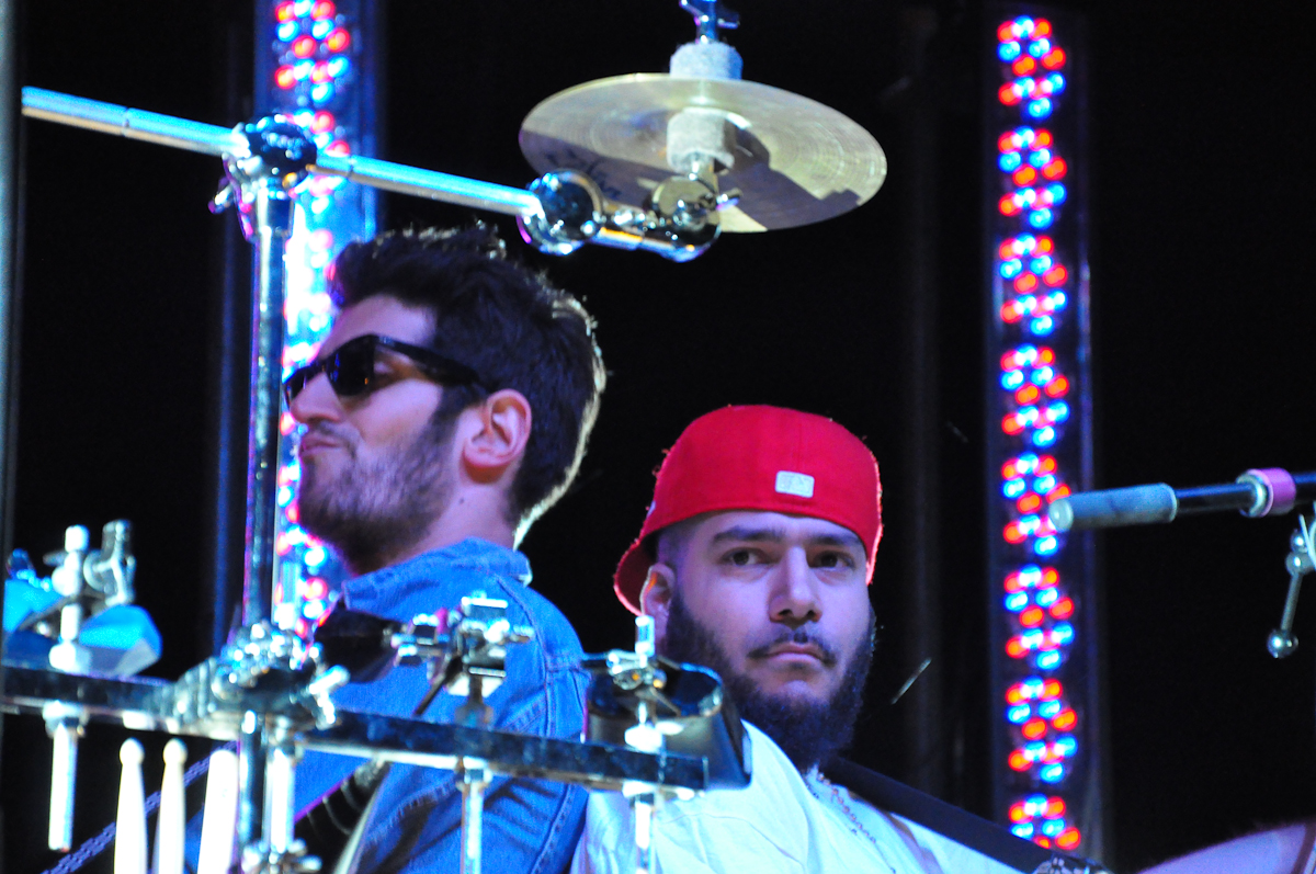 Imagem de referência de Chromeo, descrito nos dados abertos como banda musical