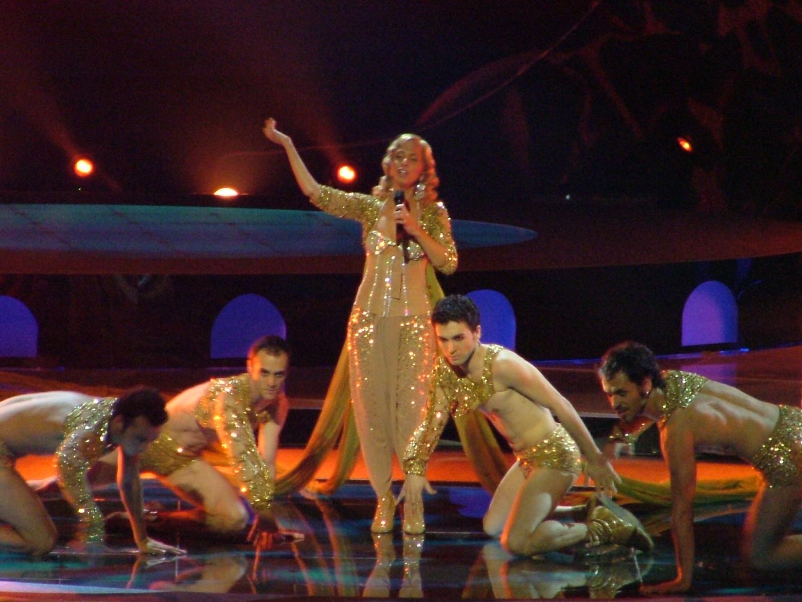 Imagem de referência de Festival Eurovisão da Canção 2004, descrito nos dados abertos como concurso canção da televisão europeia