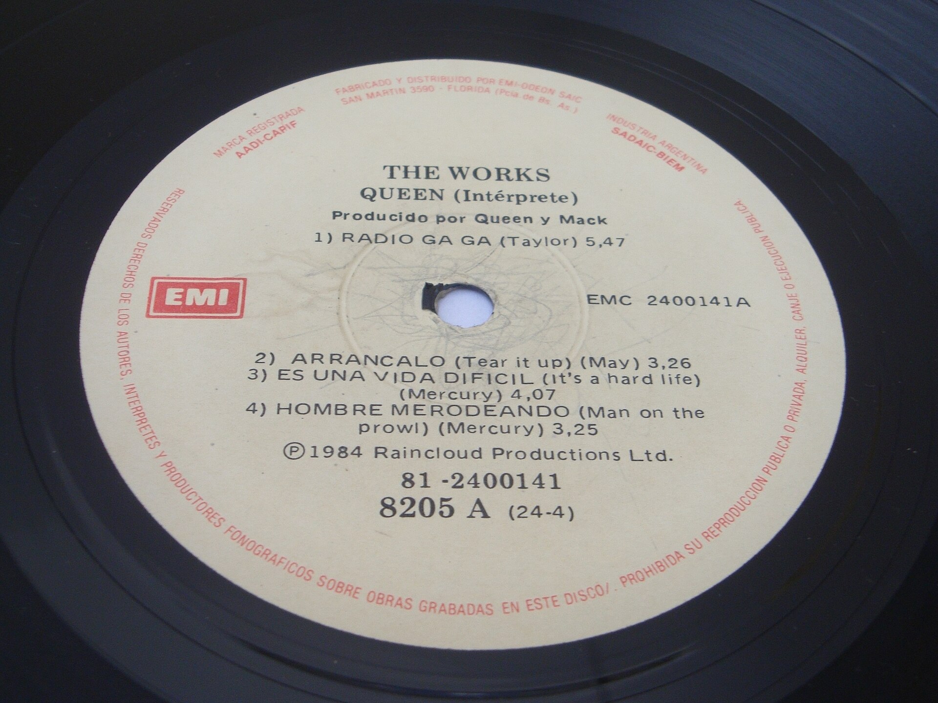 Imagem de referência relacionada a The Works, item descrito como álbum de estúdio de Queen de 1984