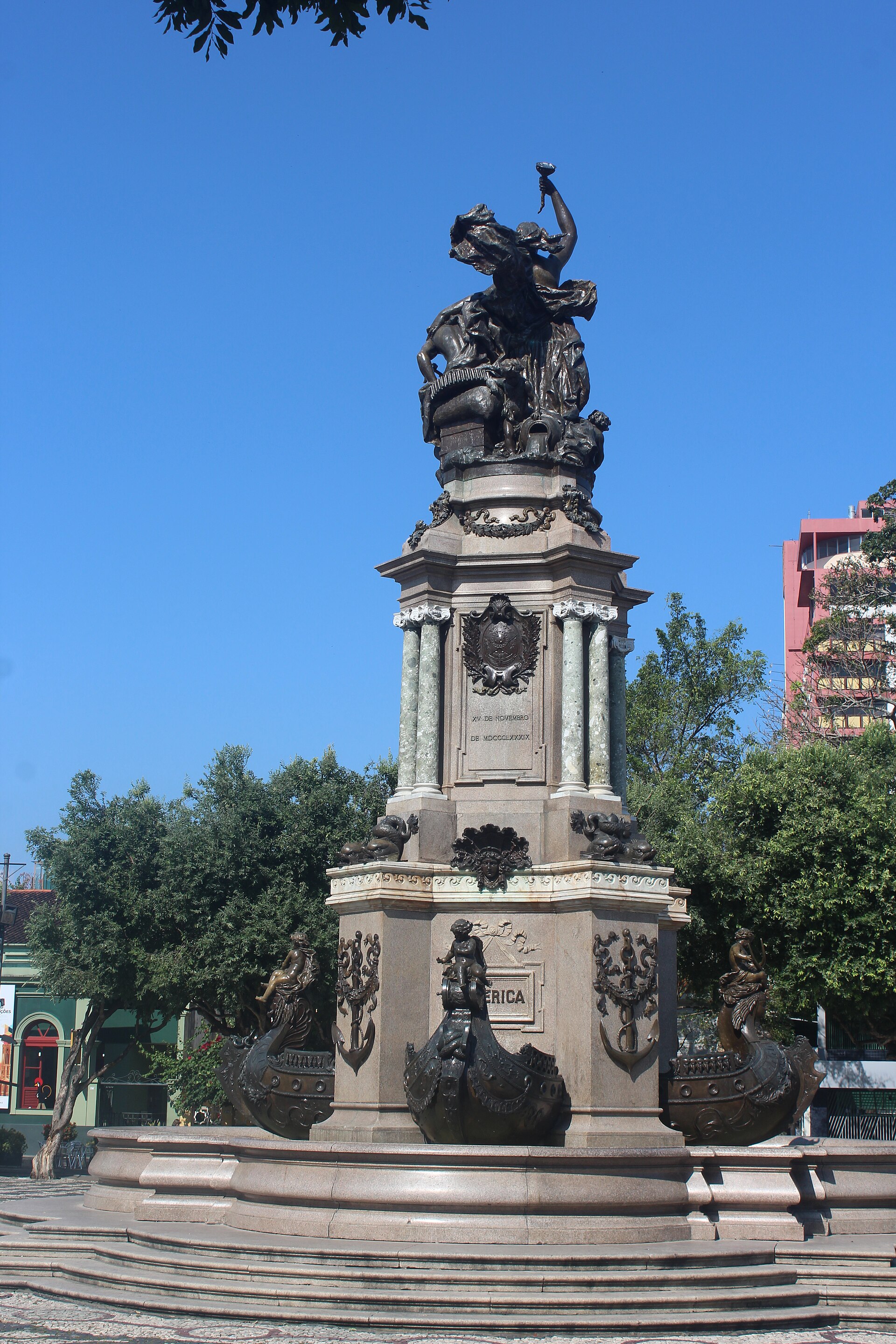 Imagem de referência de Monumento Abertura dos Portos, descrito nos dados abertos como monumento em Manaus, AM