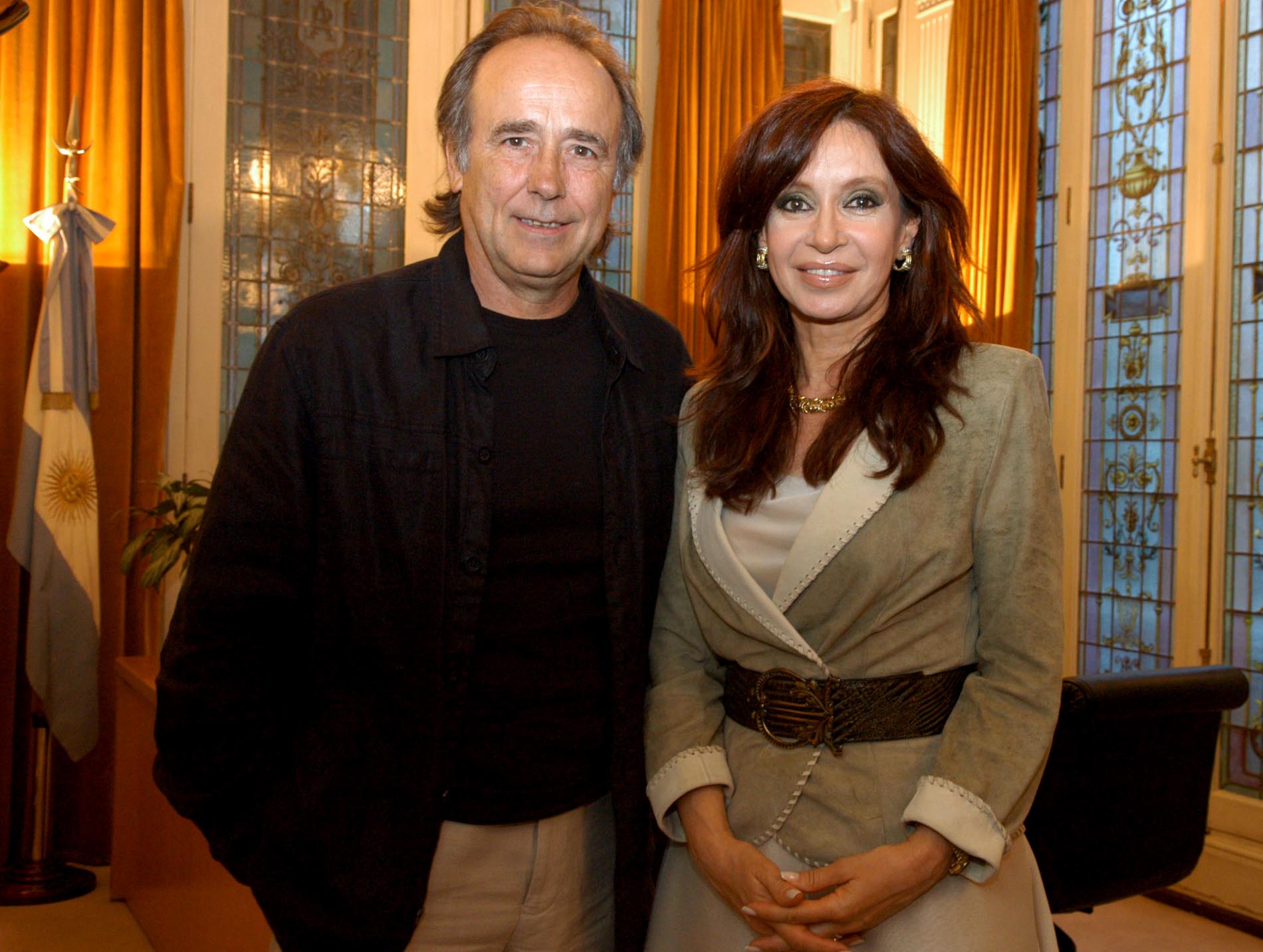 Imagem de referência relacionada a Joan Manuel Serrat, item descrito como registro de referência sobre Joan Manuel Serrat, organizado a partir de dados estruturados abertos