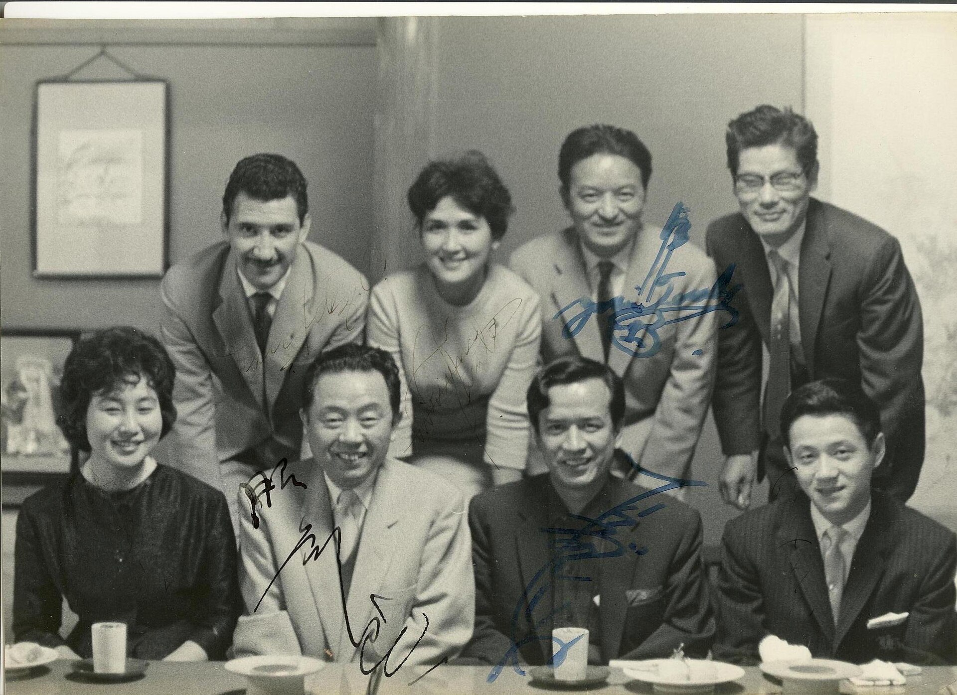 Imagem de referência de Ryōichi Hattori, descrito nos dados abertos como compositor japonês (1907-1993)