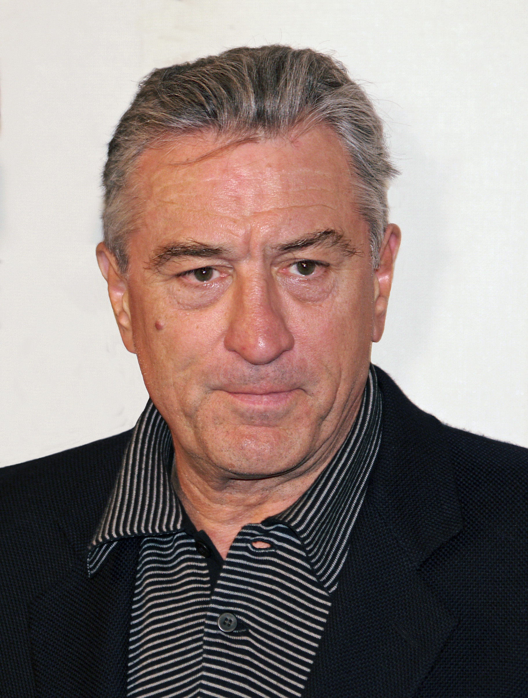 Imagem de referência de Robert De Niro, descrito nos dados abertos como ator, diretor e produtor de cinema norte-americano