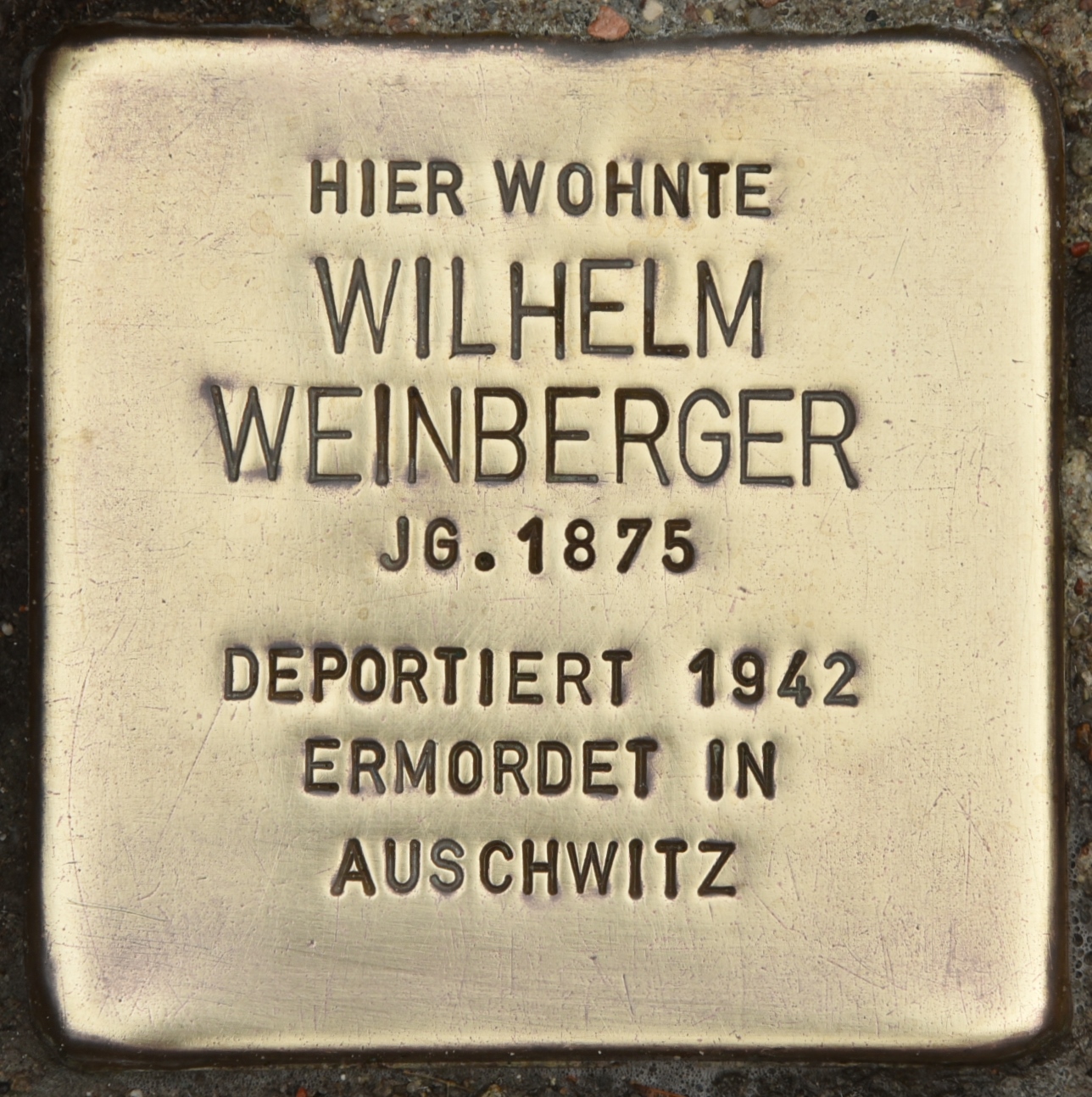 Imagem de referência de Stolperstein em memória de Wilhelm Weinberger, descrito nos dados abertos como stolperstein em Rendsburg, Alemanha