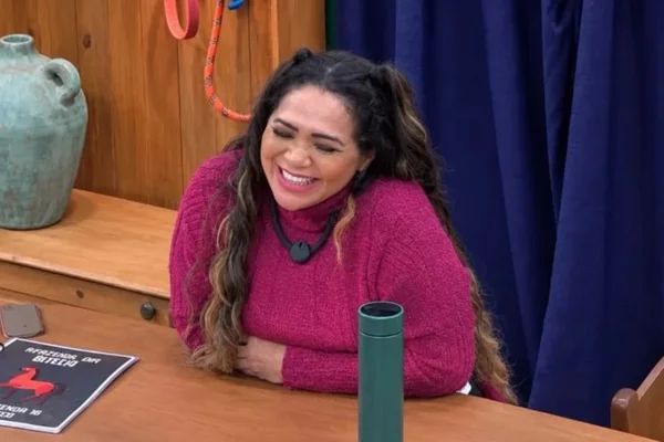 Água na cara e gritaria: entenda a treta de Giovanna e Darlin em A Fazenda - destaque galeria