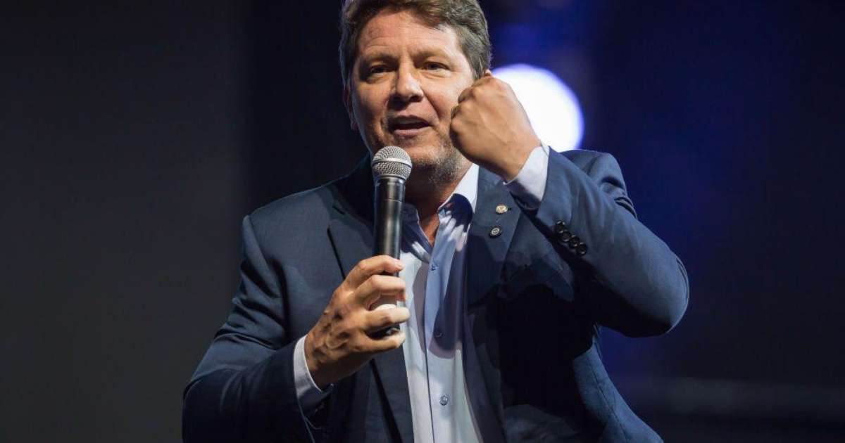 Por que Mario Frias e a produtora do filme sobre Bolsonaro são alvo da PF