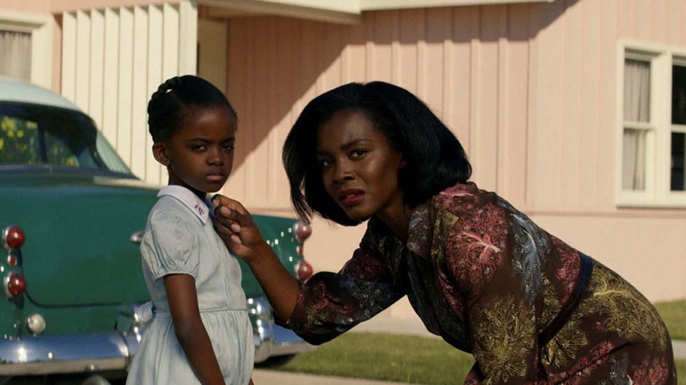 Them é caracterizada pelo terror psicológico e pelas cenas de violência explícita — Foto: Reprodução/IMDb