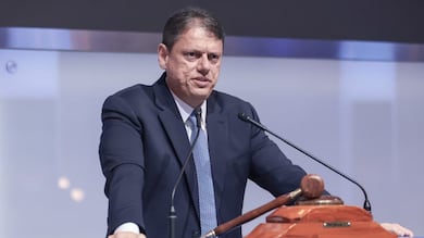 Tarcísio evita falar de Moraes, elogia Fachin e defende investigações sobre ‘Dark Horse’