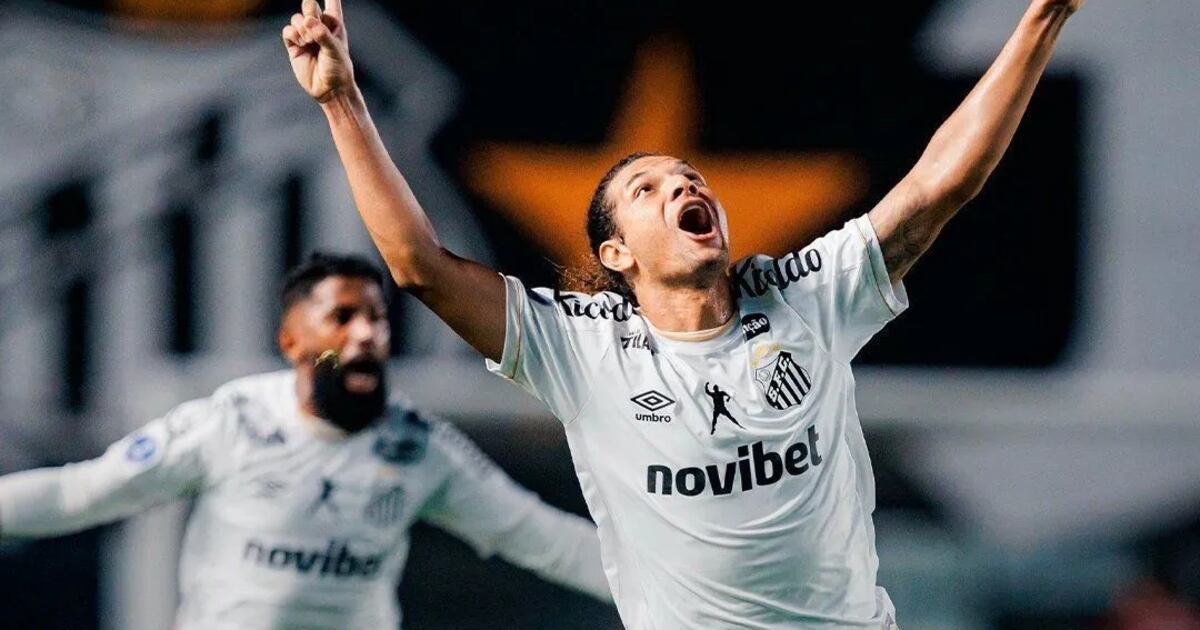 Mesmo devendo mais de R$ 1,1 bilhão, Santos desfruta dos seus grandes reforços.Vence o Atlético por 2 a 0.E Cuca avisa. ‘Portas abertas a Philippe Coutinho’