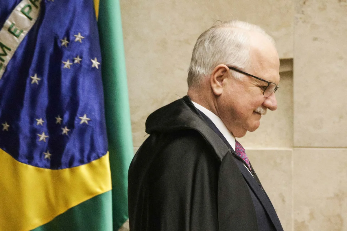 Fachin cancela sessão do STF em meio à escalada da crise entre ministros