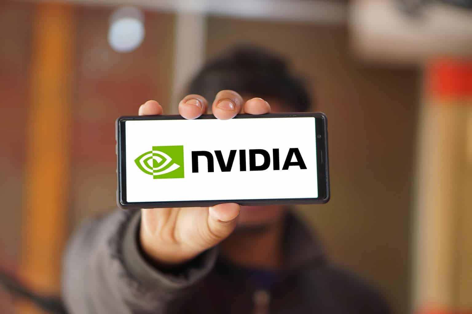 Nvidia estuda investir R$ 53 bilhões no IPO da Anthropic