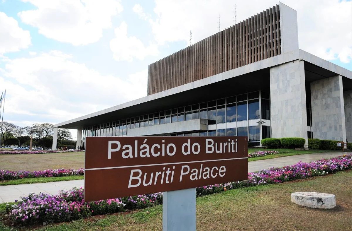 Imagem da matéria: GDF exonera secretário e secretário-executivo da Proteção Animal a pedido