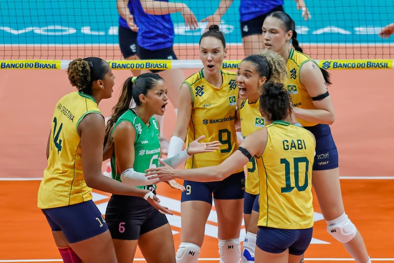 Brasil enfrenta a Argentina no Sul-Americano de vôlei em busca de vaga em Los Angeles-2028