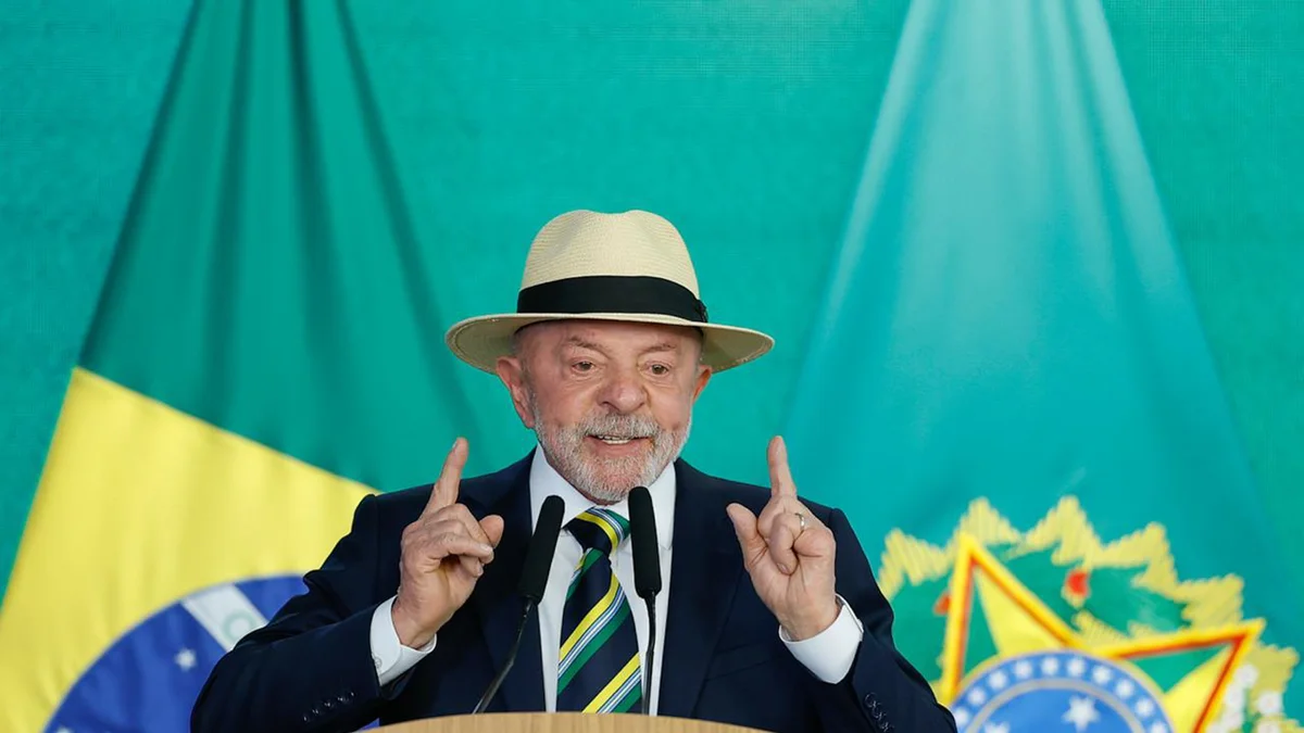 Lula critica Mendonça por estar "só soltando aquilo que interessava a ele"