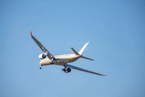 Decolagem de voo da Azul é abortada em Brasília após falha em GPS - destaque galeria