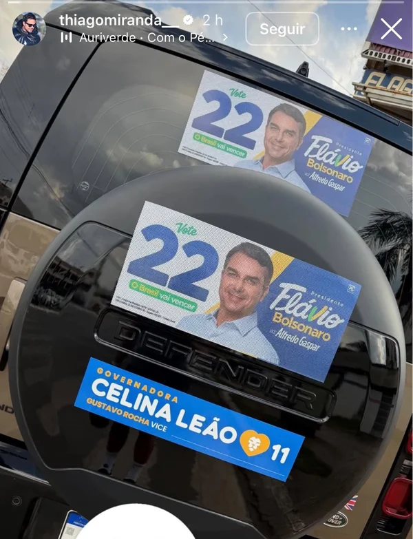 Publicitário ligado a Vorcaro estampa “adesivaço” de Flávio em carrão - destaque galeria