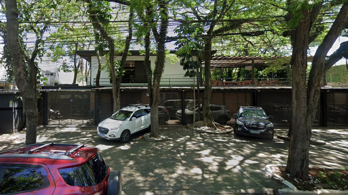 Alvo de despejo, ateliê de luxo em SP entrega imóvel, mas deixa dívida de mais de R$ 100 mil