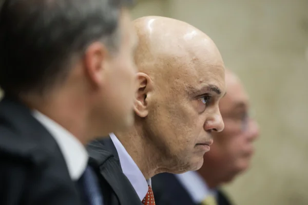 OAB-DF pede que Conselho Federal proponha impeachment de Moraes e Toffoli