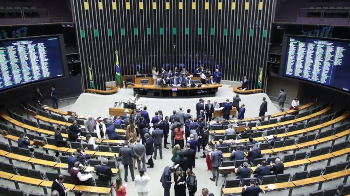 Por que o Brasil não forma consenso (por Ricardo Guedes)