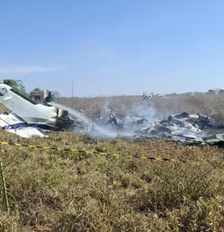 Avião cai em região de mata isolada em Água Boa Foto: Divulgação/Corpo de Bombeiros
