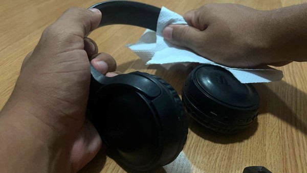 Como limpar fone de ouvido: veja passos simples que melhoram o som