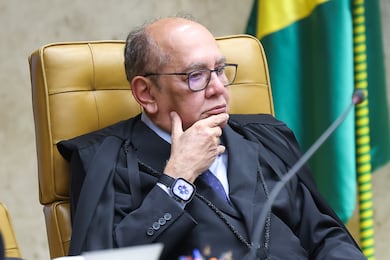 Gilmar Mendes pressiona Fachin para travar julgamento sobre PF e centralizar investigações