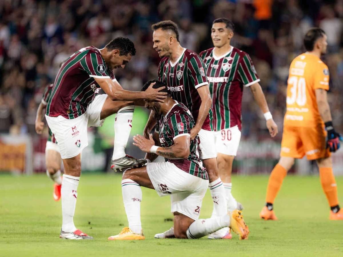 Marcão emplaca série invicta no Fluminense e recupera atletas