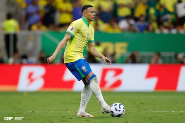 Vanderson é convocado por Ancelotti e substitui lesionado Wesley na seleção brasileira