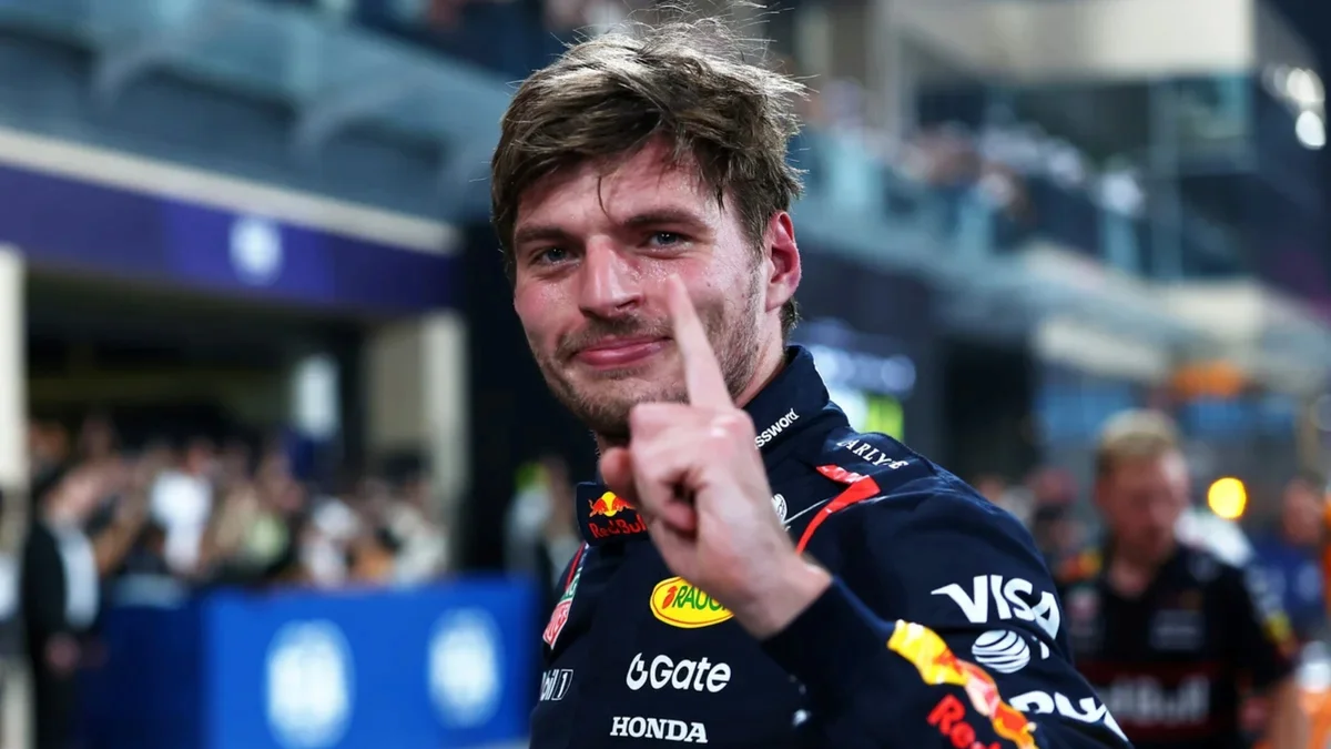 Verstappen conversou com Mercedes e McLaren antes de renovar com a Red Bull