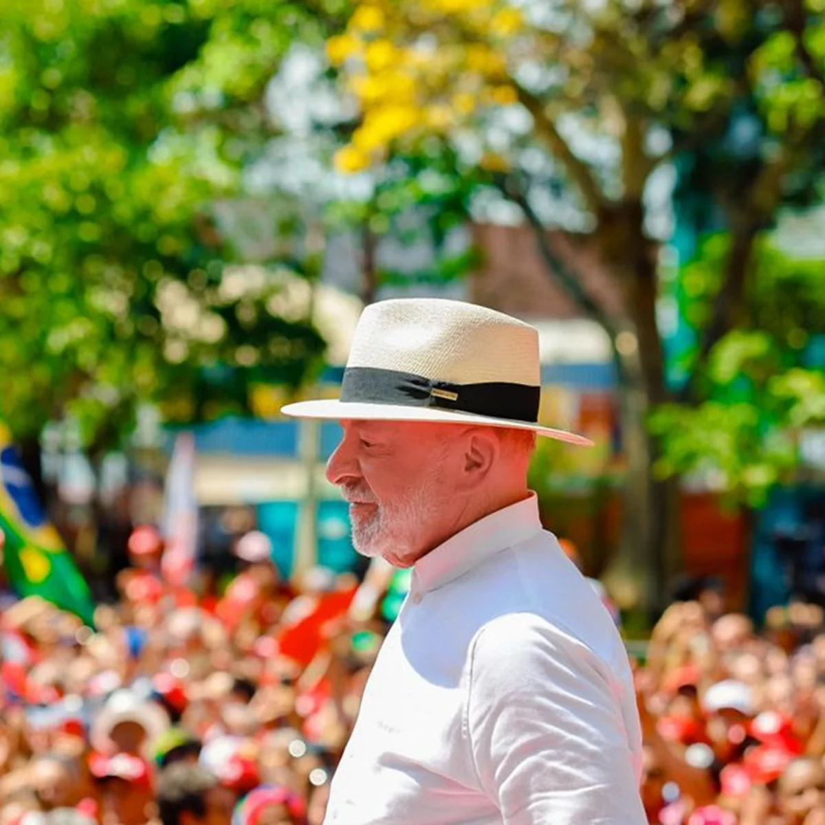 Lula reorganiza campanha após atritos e convoca mobilização para domingo