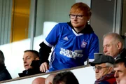 Imagem da matéria: Javier Bardem puxa boicote contra Ed Sheeran por polêmica com a Palestina