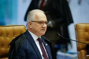 Crise no STF: Fachin assume caso Moraes e decidirá futuro de Master e INSS