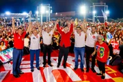 Lula reorganiza campanha após atritos e convoca mobilização para domingo