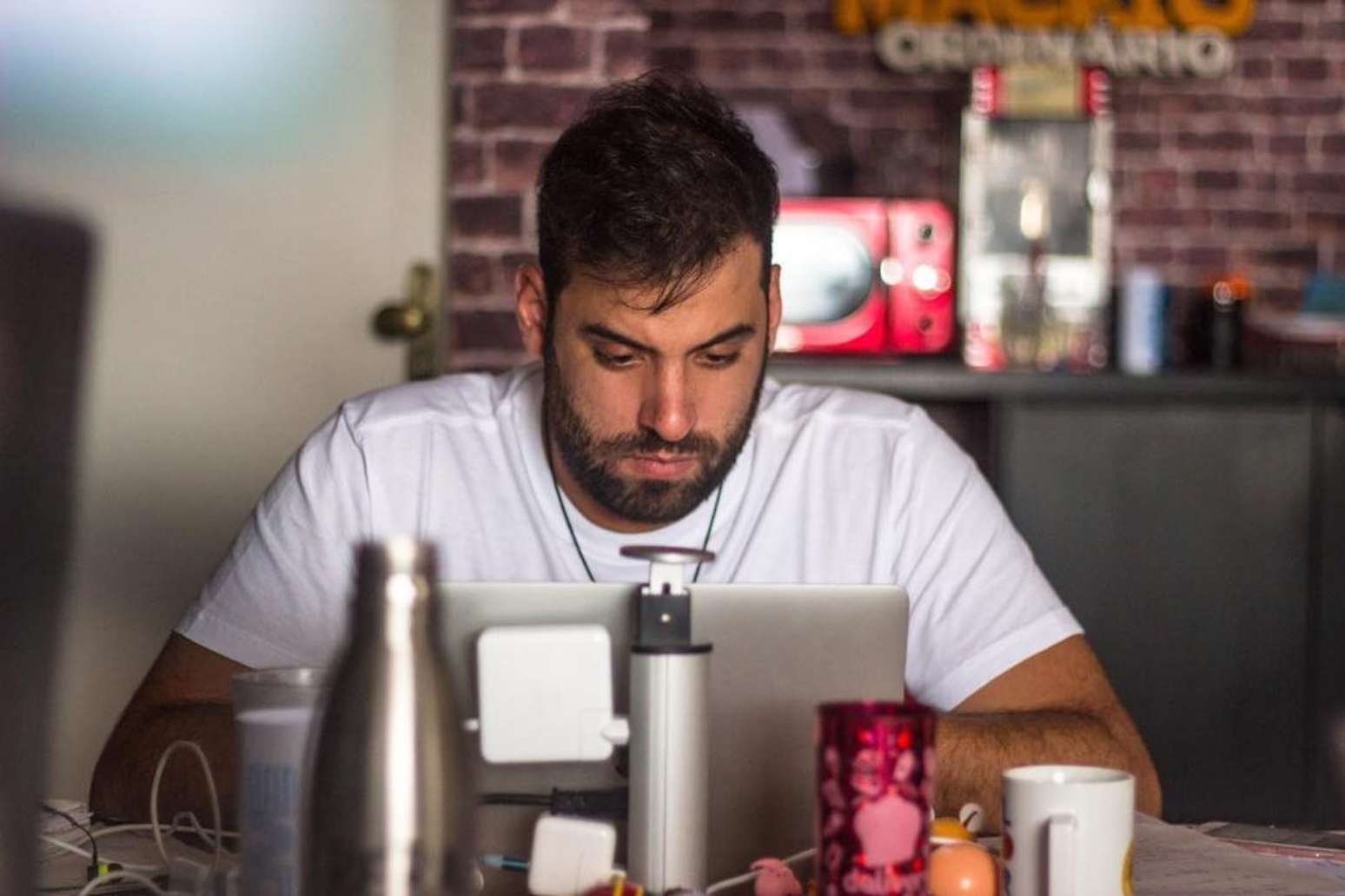 Igor Beltrão fundou a agência Viraliza com investimento de R$ 500 mil