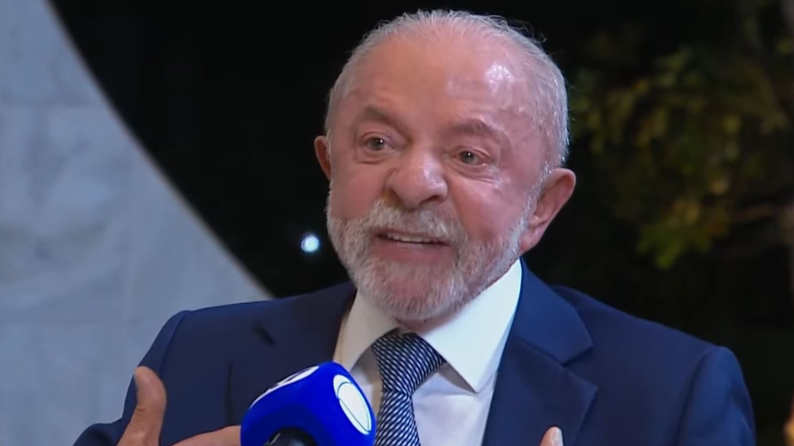 Lula apontou a educação como 'chave' para o futuro do Brasil e citou a importância de olhar com atenção para o universo digital. Reprodução/ RECORD.