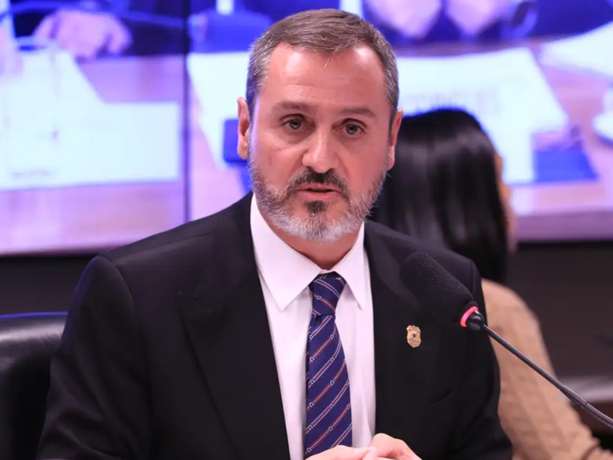 André Mendonça afasta Andrei Rodrigues da direção da PF